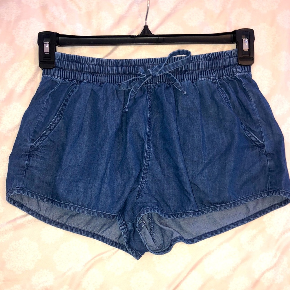 Forever 21 Elastic Drawstring Waist Jean shorts